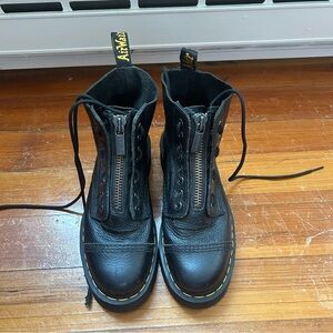 Dr. Martens Black Sinclair Boots